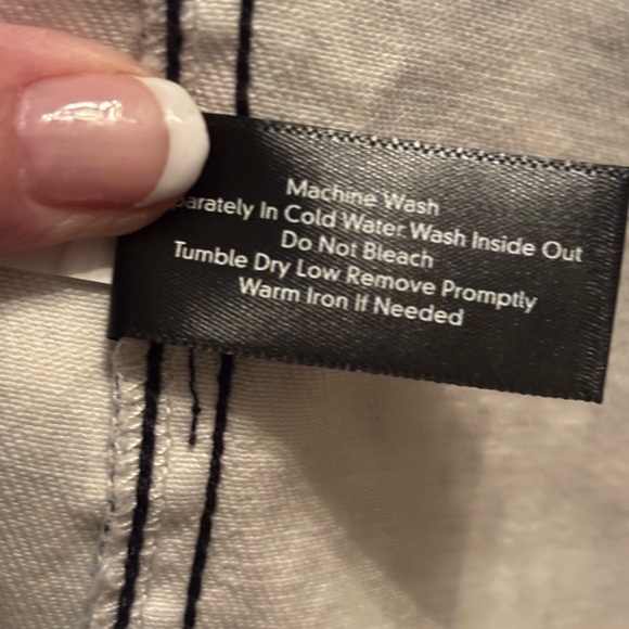 Boston Proper Skort. Print denim.. Size 6. - Picture 8 of 8